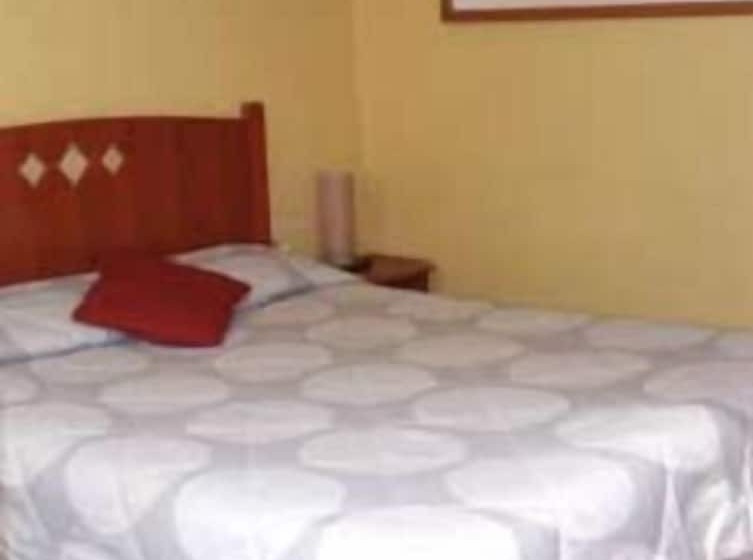 פונדק Family Home