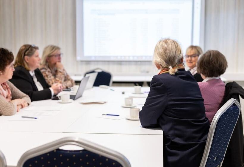 فندق فئة نجمة واحدة Milepelen Hotel & Vertshus