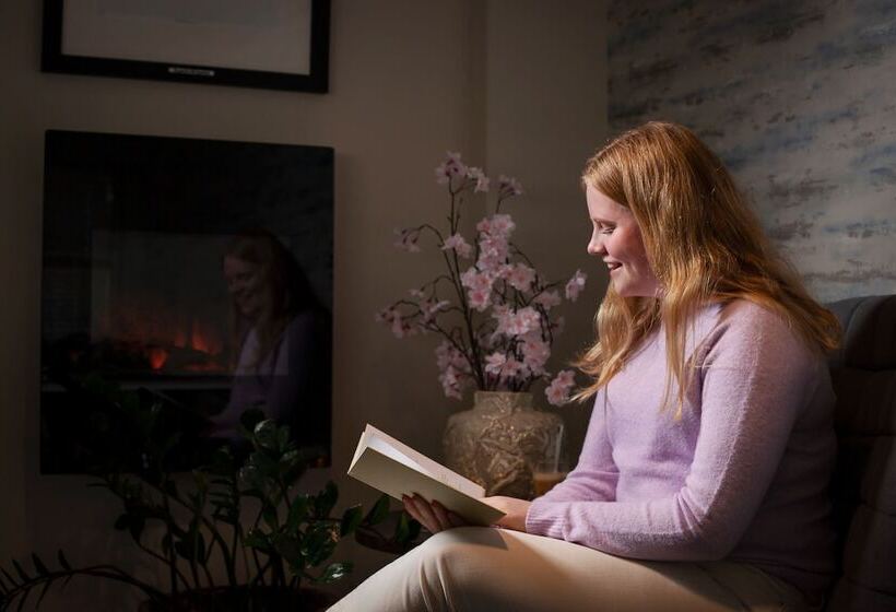 فندق فئة نجمة واحدة Milepelen Hotel & Vertshus