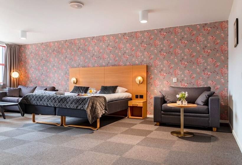 فندق فئة نجمة واحدة Milepelen Hotel & Vertshus