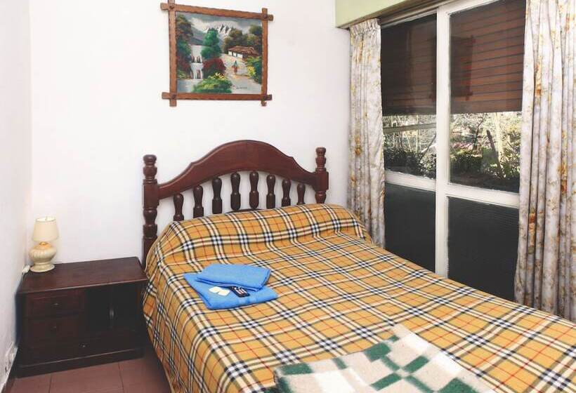 Отель Aeropuerto