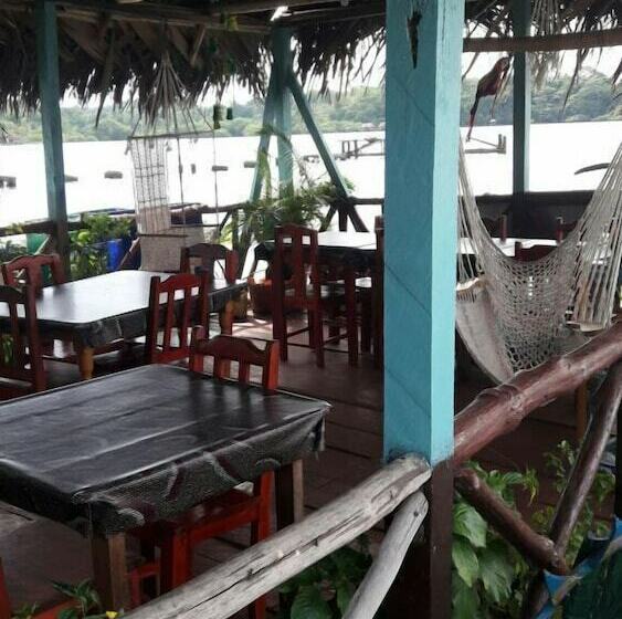 هتل Bastimentos Caribean