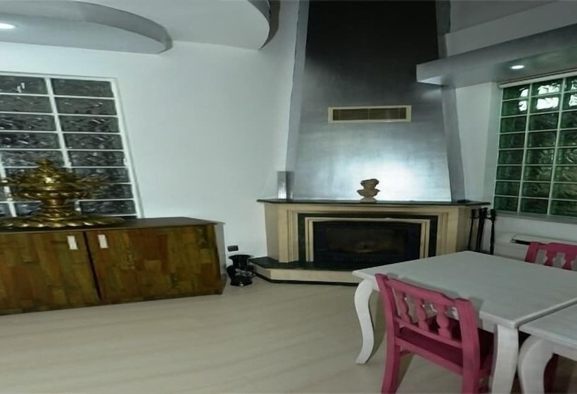 בית מלון כפרי Dardanos Pension