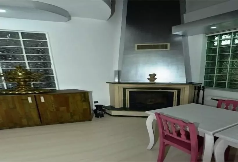 Hotelli Dardanos Pension