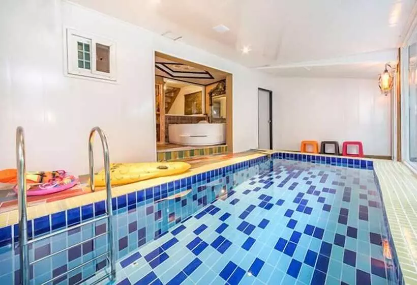 ホテル Gapyeong Pool Villa Palace