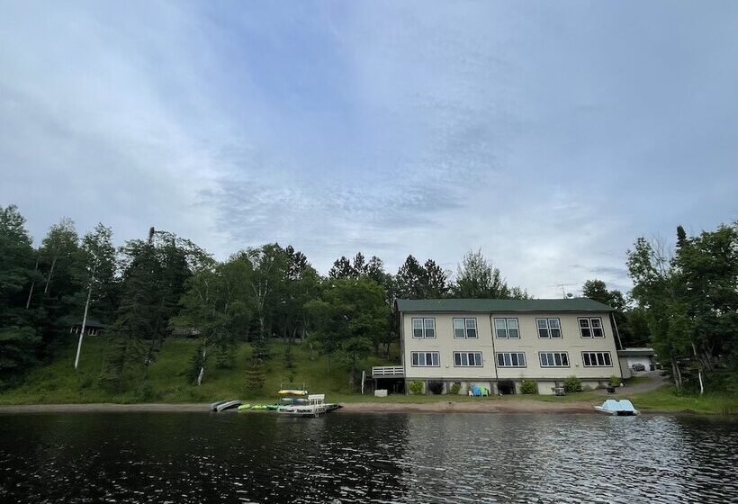 בית מלון כפרי Hanging Horn Lakeside Resort