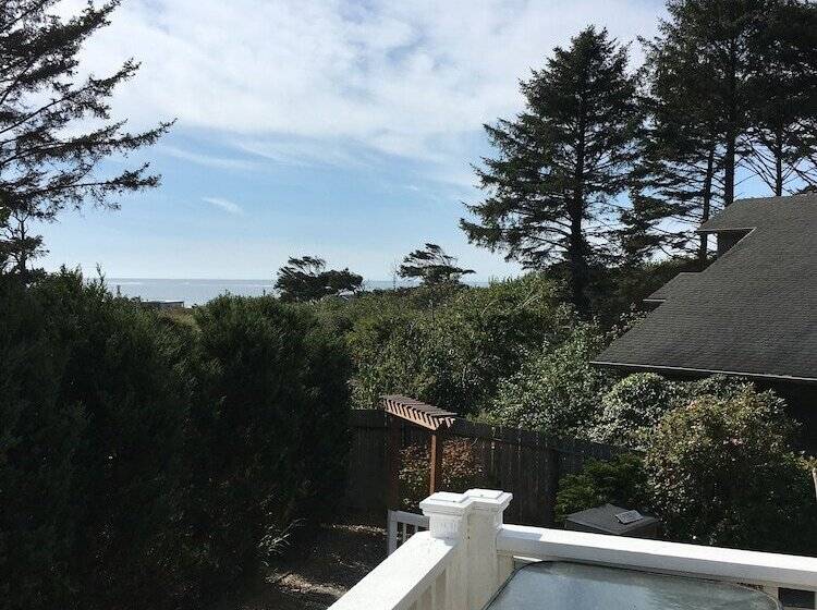 Отель Inn At Arch Cape