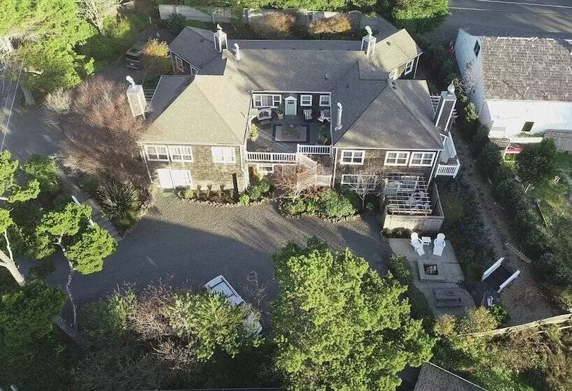 Hotelli Inn At Arch Cape