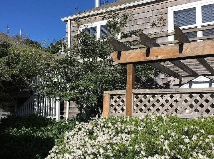 Hotelli Inn At Arch Cape