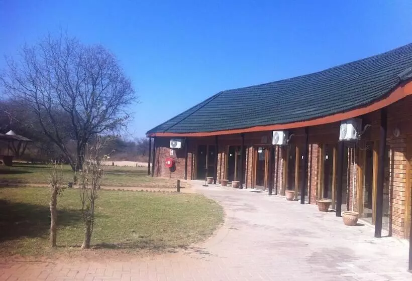 هتل Khama Rhino Sanctuary