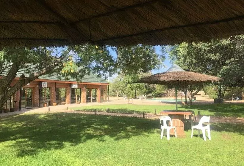 هتل Khama Rhino Sanctuary