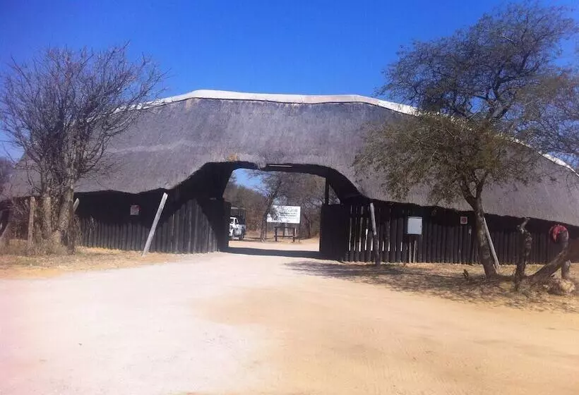 هتل Khama Rhino Sanctuary