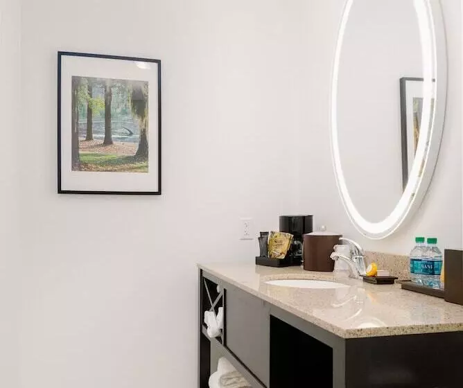 Hotelli Little Ocmulgee State Park And Lodge