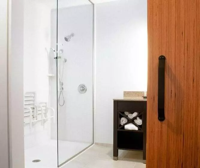 Hotelli Little Ocmulgee State Park And Lodge