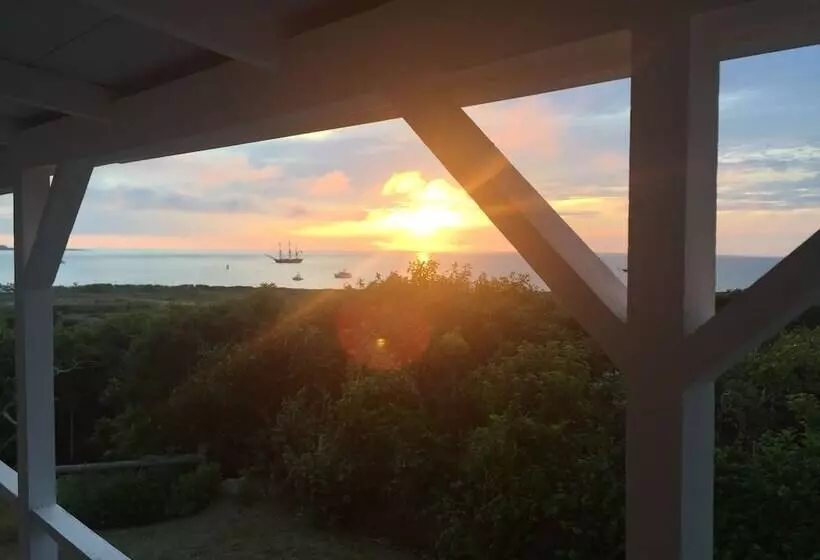 ホテル Menemsha Inn & Cottages