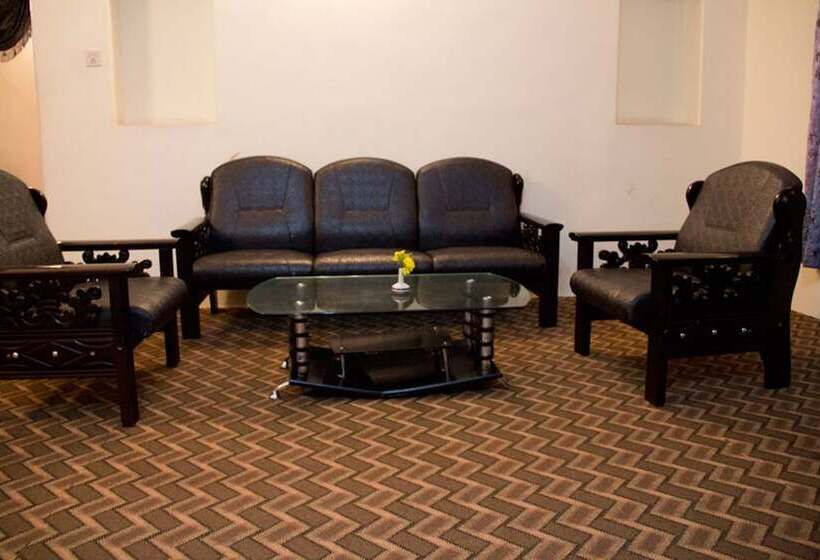 هتل Regal Hetauda Resort Pvt. Ltd