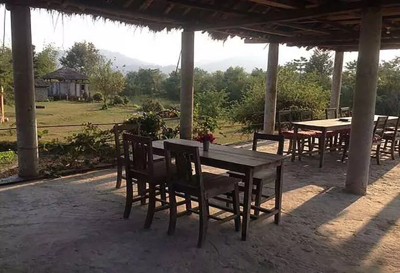 هتل Shanta Ghar A Rustic Guesthouse