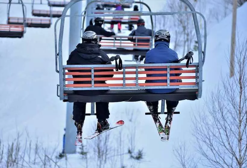 Hotelli Station Touristique Pin Rouge