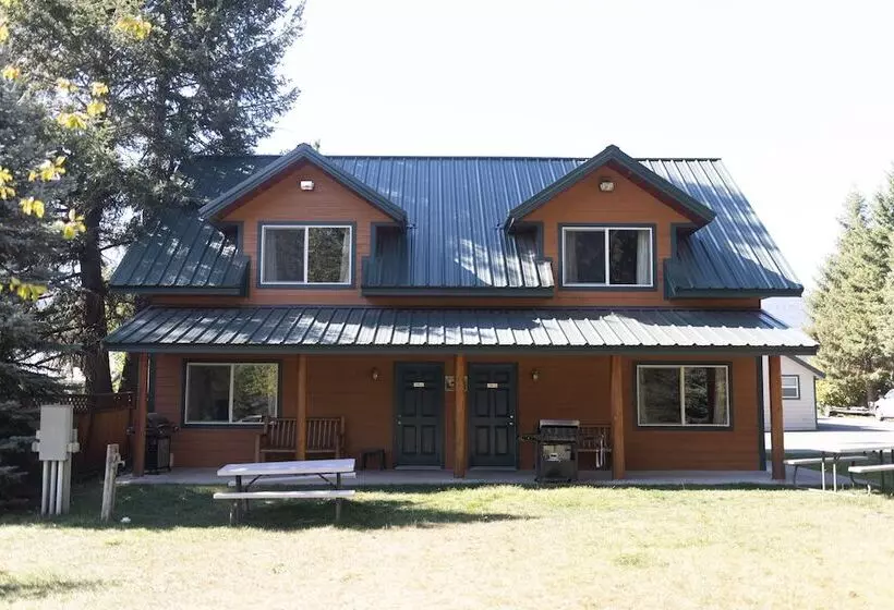 Lakeside Resort And Motel