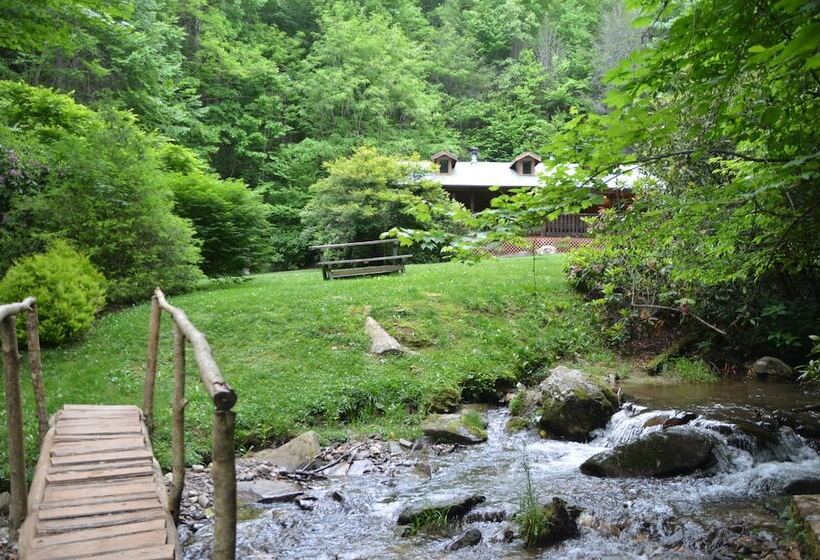 Panther Creek Cabins