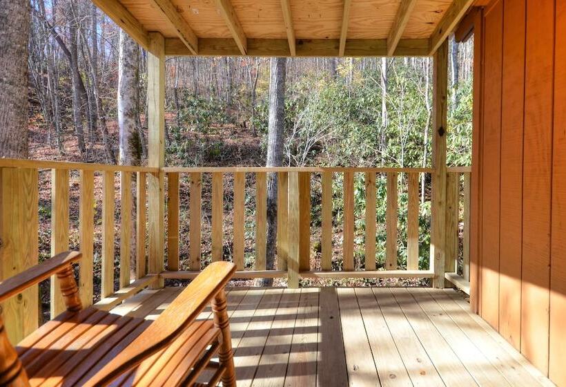 Panther Creek Cabins