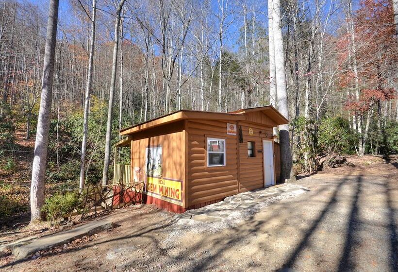 Panther Creek Cabins