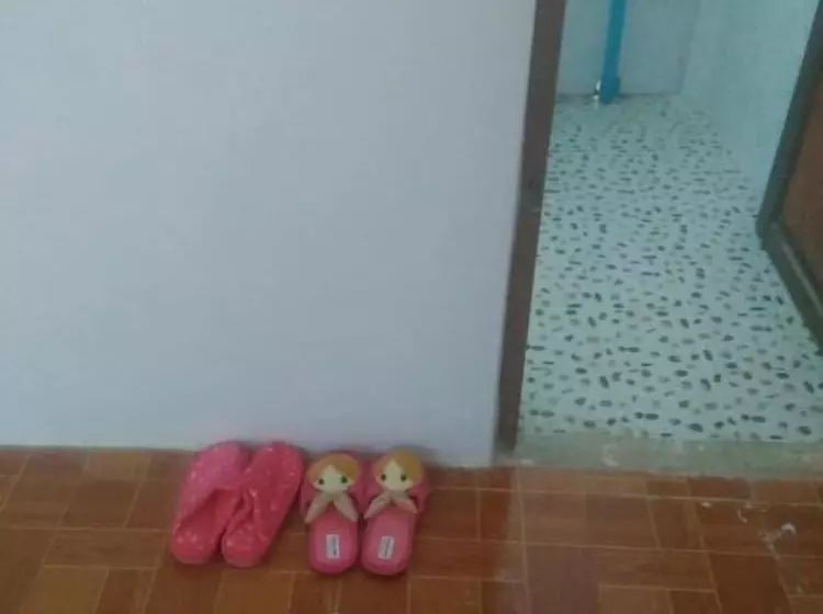 پانسیون Breeze Guest House