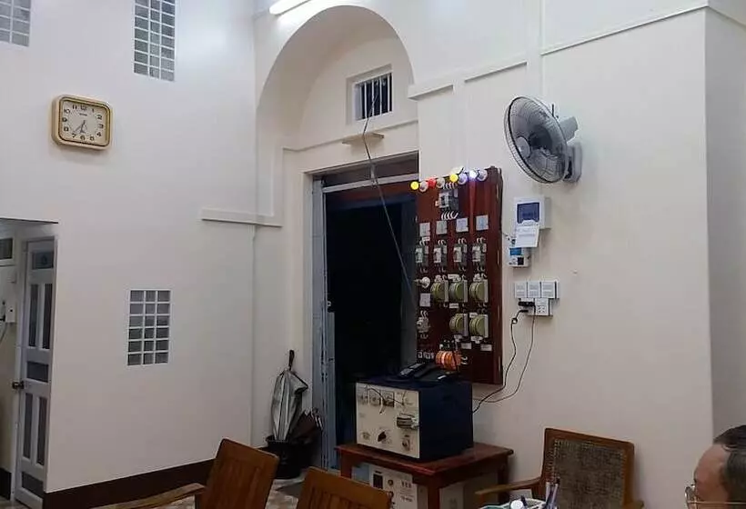 پانسیون Breeze Guest House