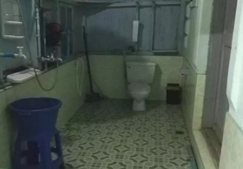 پانسیون Breeze Guest House