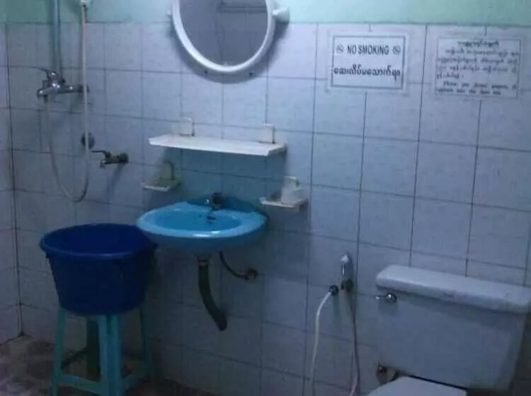 پانسیون Breeze Guest House