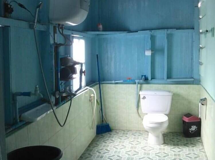 Pensão Breeze Guest House