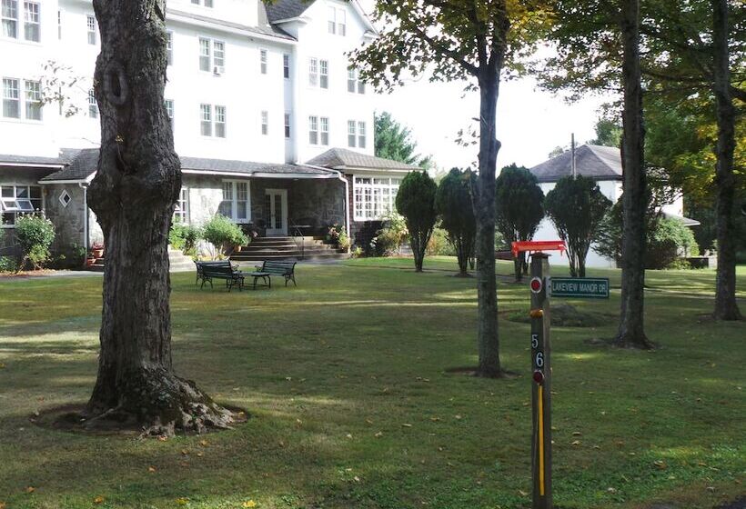 פנסיון Kenoza Lake View Manor