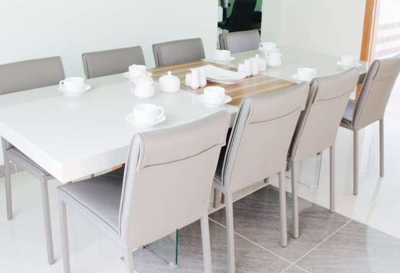 Pensão Salty Beach House