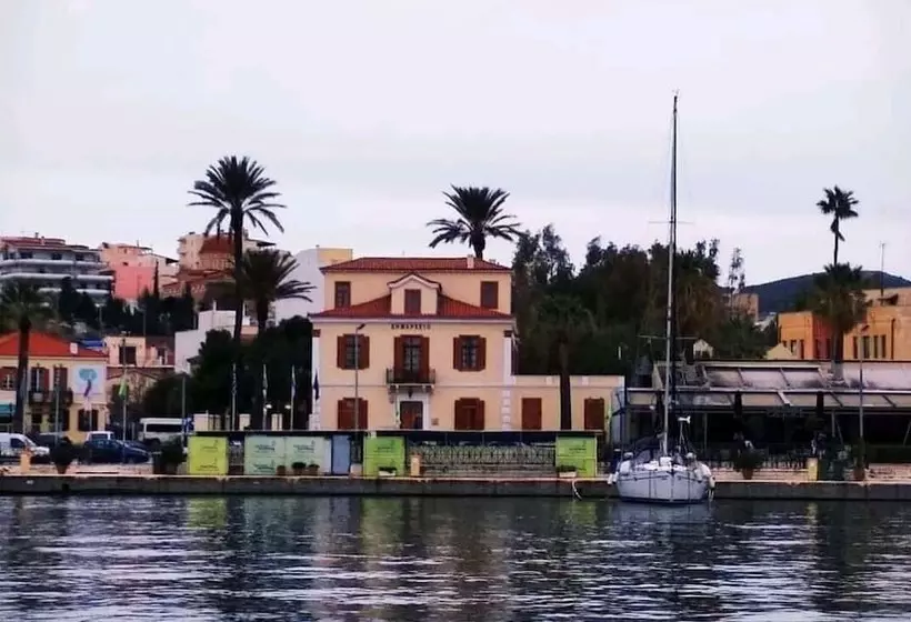 Poseidon Apartments And Villas By The Sea