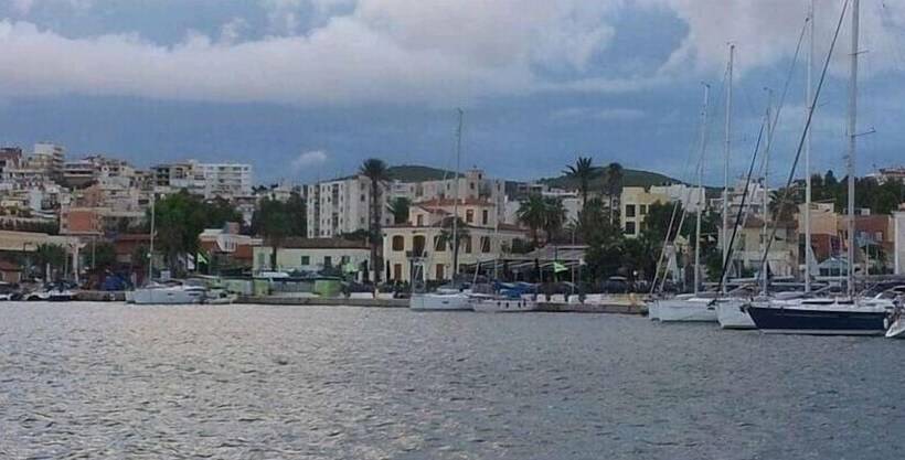 Poseidon Apartments And Villas By The Sea