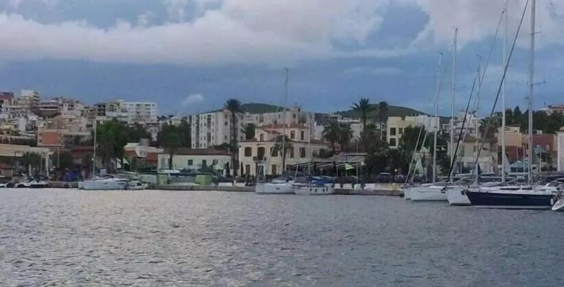 Poseidon Apartments And Villas By The Sea