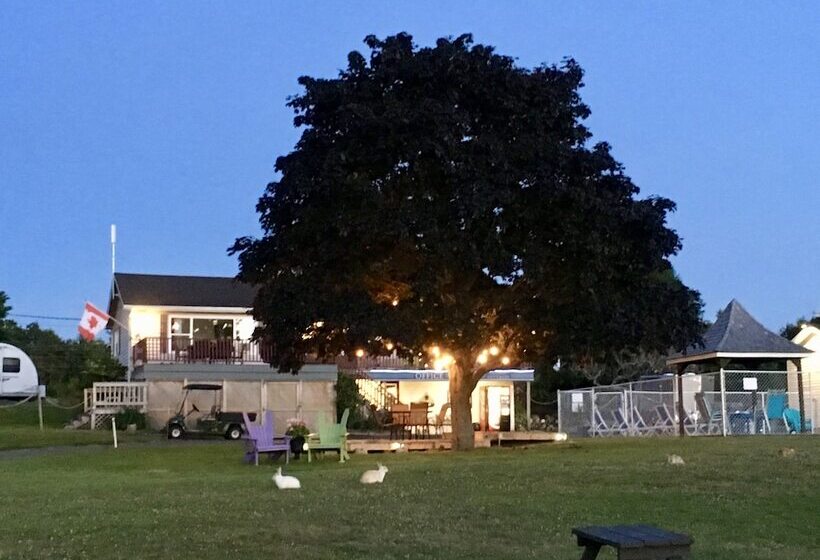 Upper Clements Cottages & Rv Park