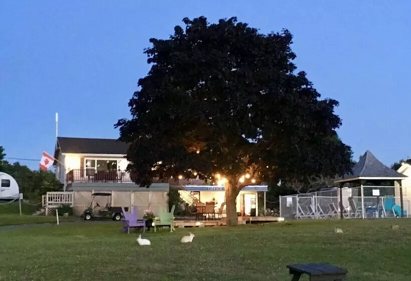 Upper Clements Cottages & Rv Park