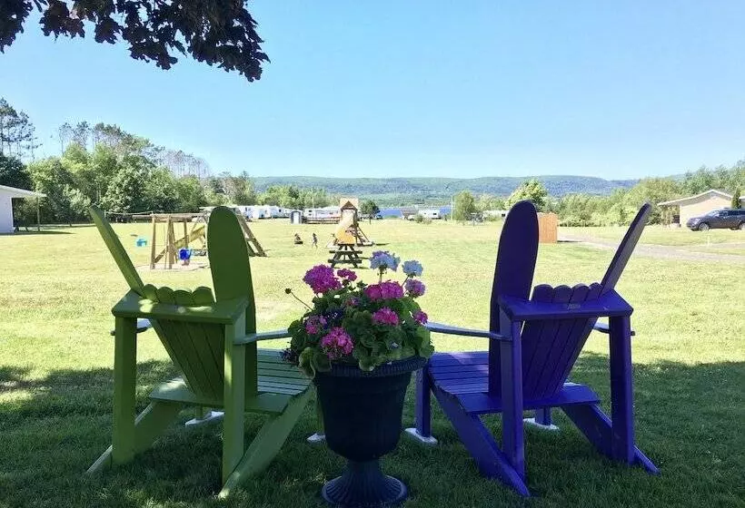 Upper Clements Cottages & Rv Park