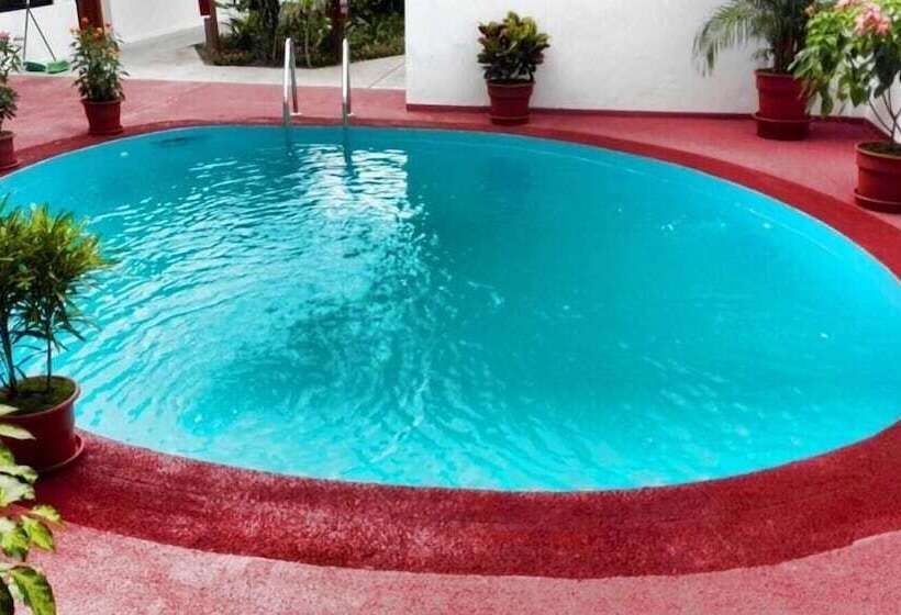 هاستل Jungle House By Explorama