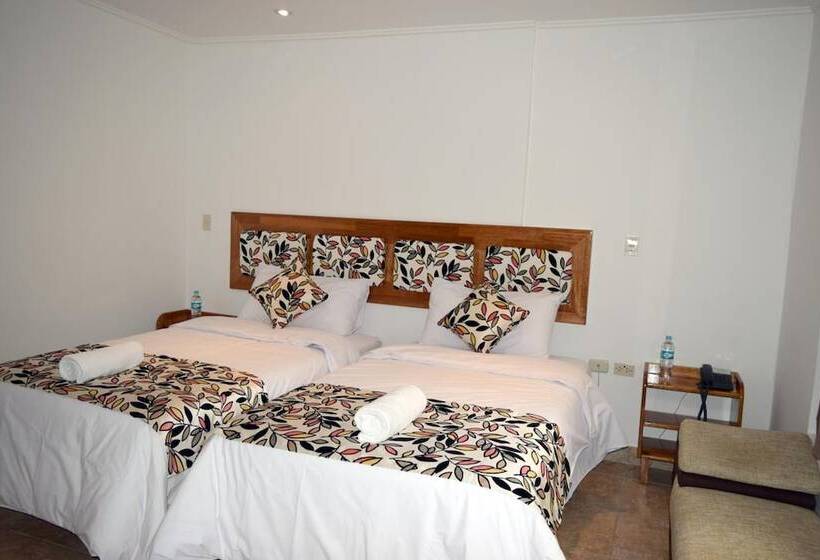 هاستل Jungle House By Explorama