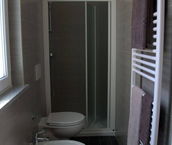 住宿加早餐  Affittacamere Nonna Laura