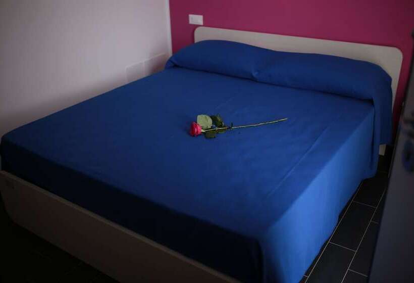 住宿加早餐  Affittacamere Nonna Laura