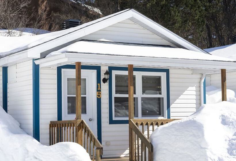 Bed and Breakfast Auberge La Coulee Douce