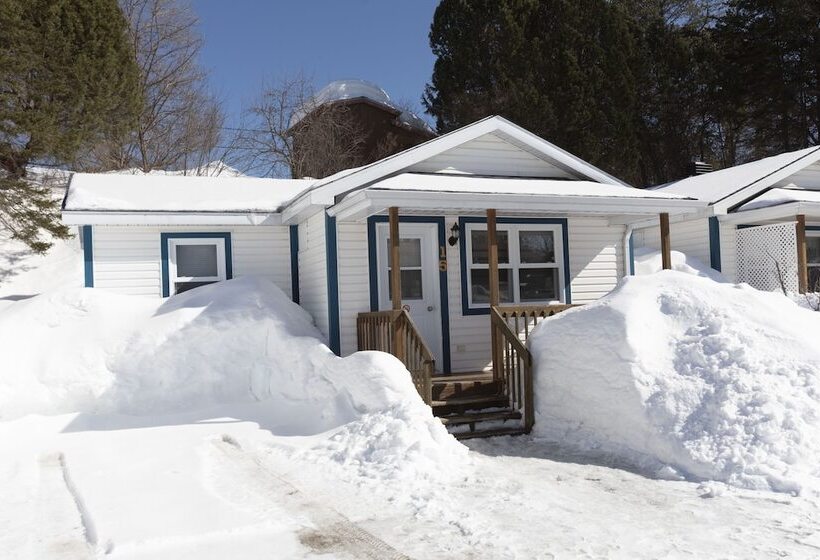Bed and Breakfast Auberge La Coulee Douce