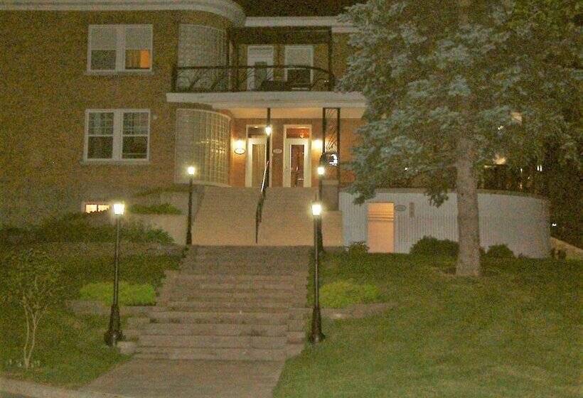 مبيت وإفطار Auberge Le St Georges