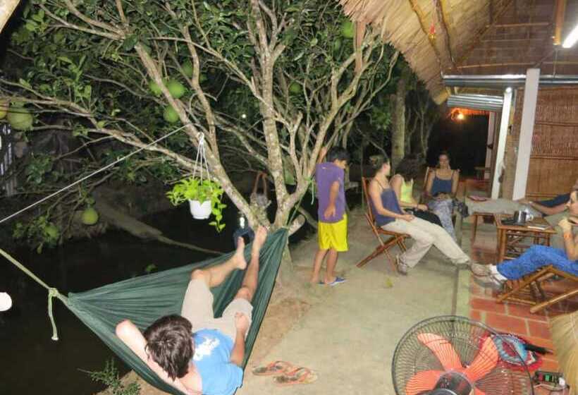 تختخواب و صبحانه My Hoa Mekong Homestay