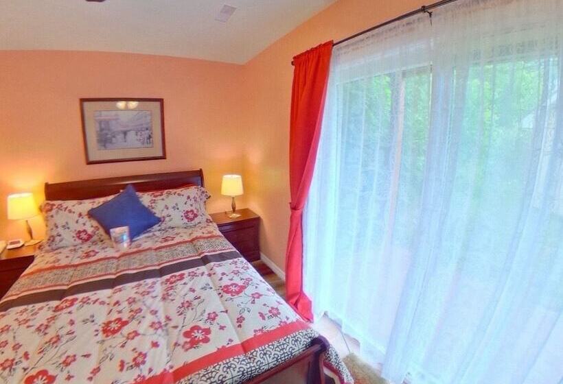 Forest Creek Bed & Breakfast And Retreat