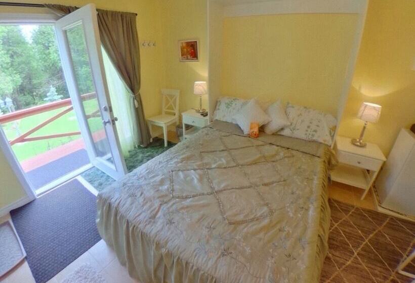 Forest Creek Bed & Breakfast And Retreat