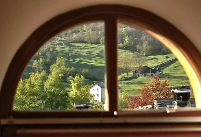 ホテル Albergo Piz Cam